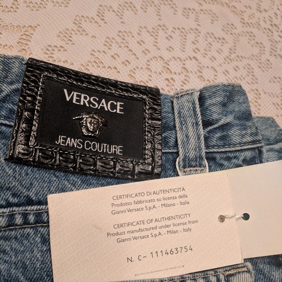 versace jeans couture tag